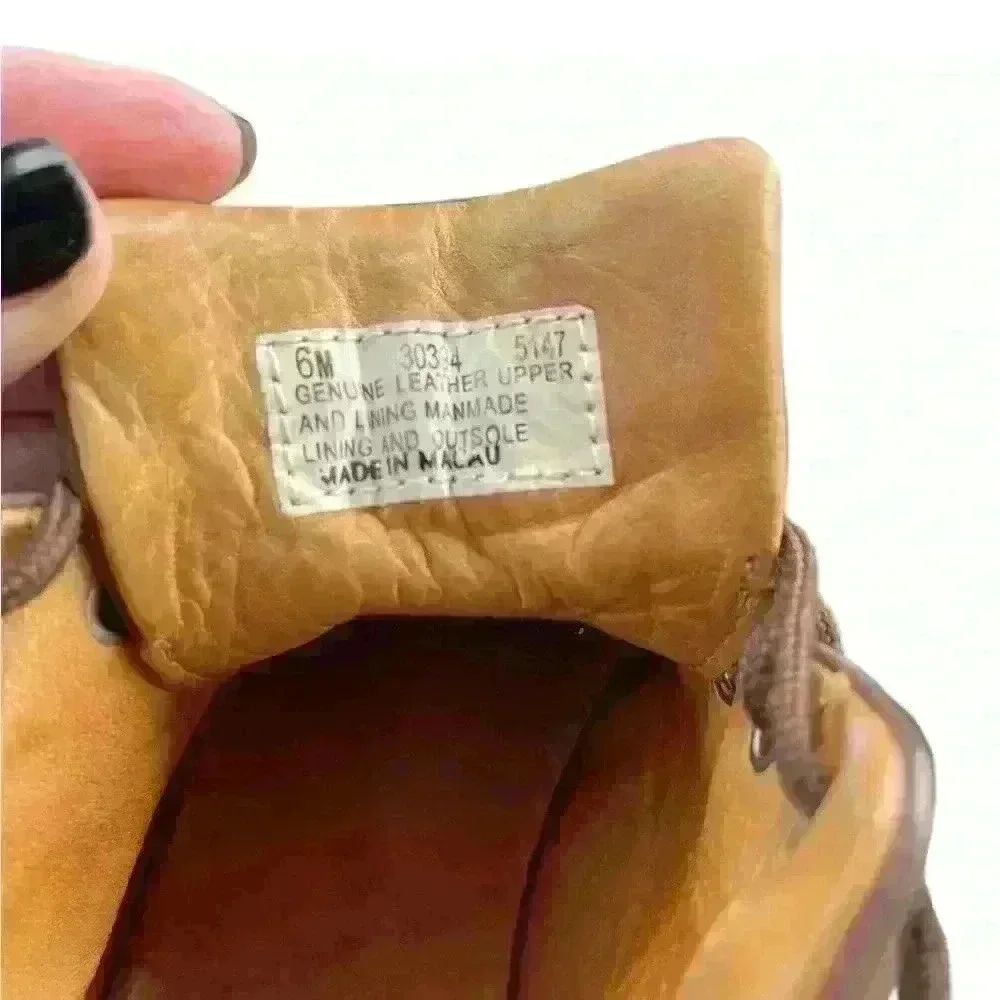 Timberland boots Vintage size 6.5 Made in Macau great quality brown leather